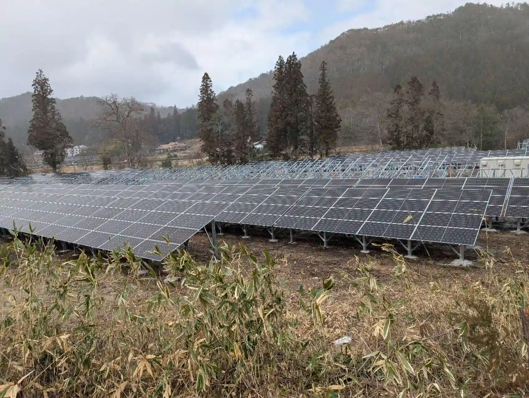 Mid-range view of SR Solar solar mounting structures supporting high-efficiency PV panels