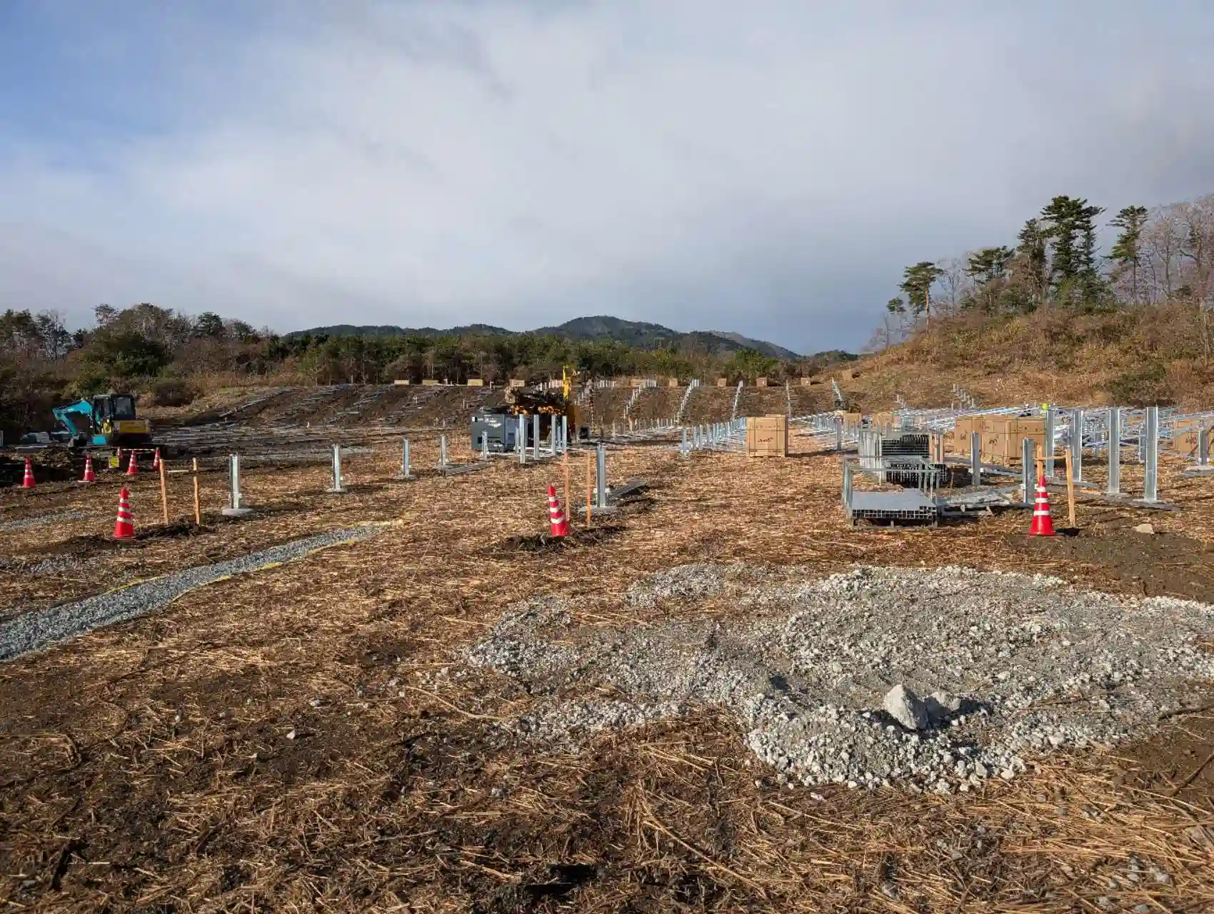 Wide view of a 1463.2kW solar farm installation in Fukushima utilizing high-strength aluminum ground racking from SR Solar.