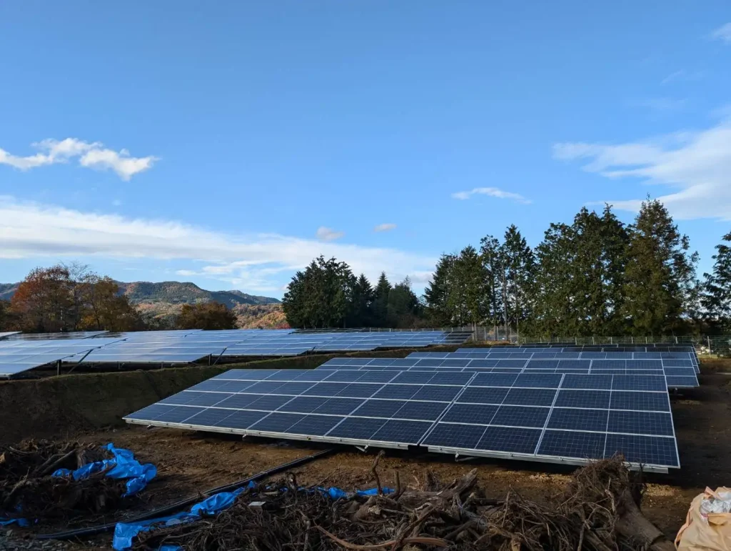 Rows of solar panels installed on a single-post ground mounting system designed by SR Solar for the ACT DS Fukushima Soma project.