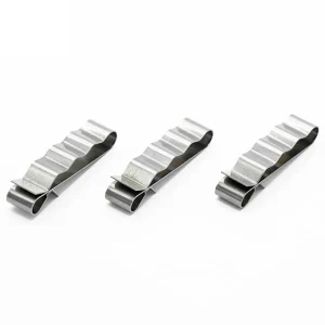 SR Solar CC05 stainless steel cable clip integrated into a commercial rooftop solar array.