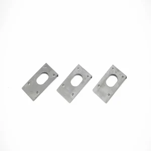 Corrosion-resistant SUS304 stainless steel grounding clip SR-GC16 from SR Solar designed for extreme weather exposure.