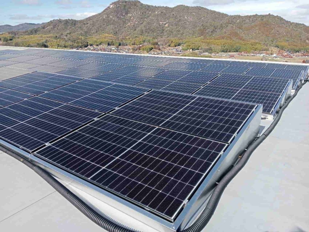 A 123.84KW flat concrete roof solar tripod mounting system designed and manufactured by SR Solar for a commercial project in Japan.