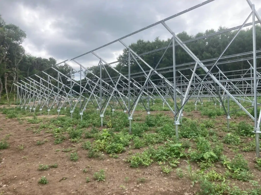 Long row profile of a multi-row ground mounting solutions array supplied wholesale by SR Solar.